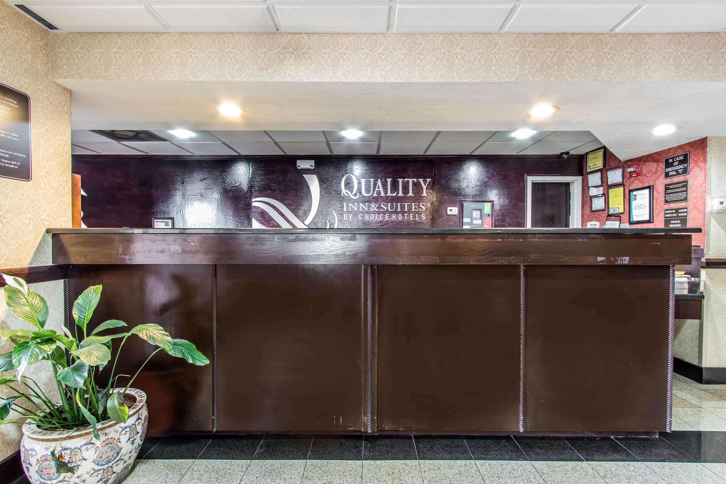 Quality Inn & Suites Memphis East Ngoại thất bức ảnh
