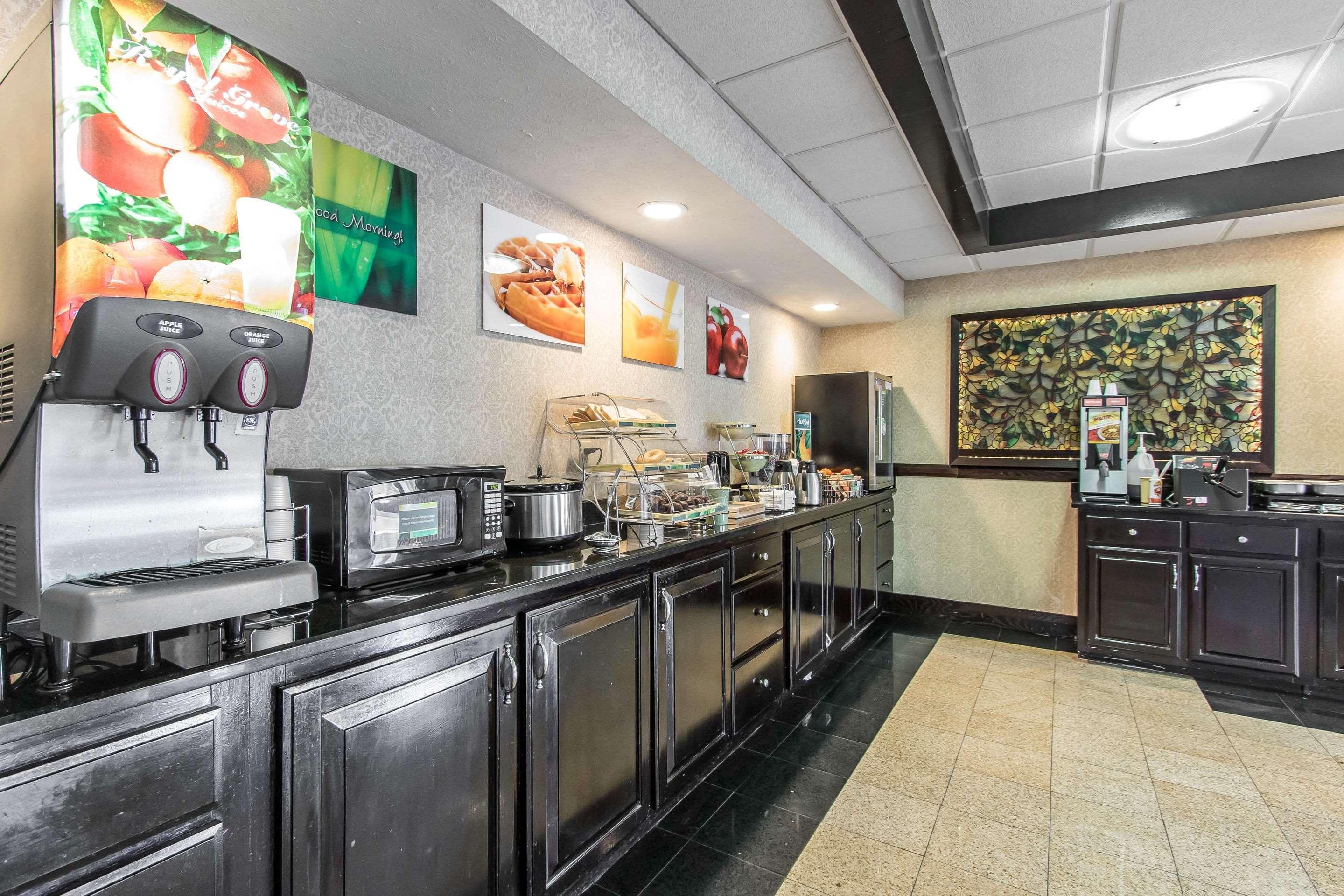 Quality Inn & Suites Memphis East Ngoại thất bức ảnh
