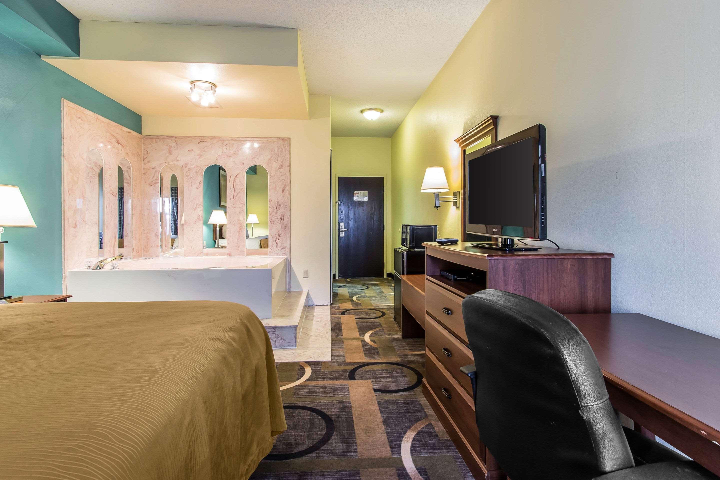 Quality Inn & Suites Memphis East Ngoại thất bức ảnh
