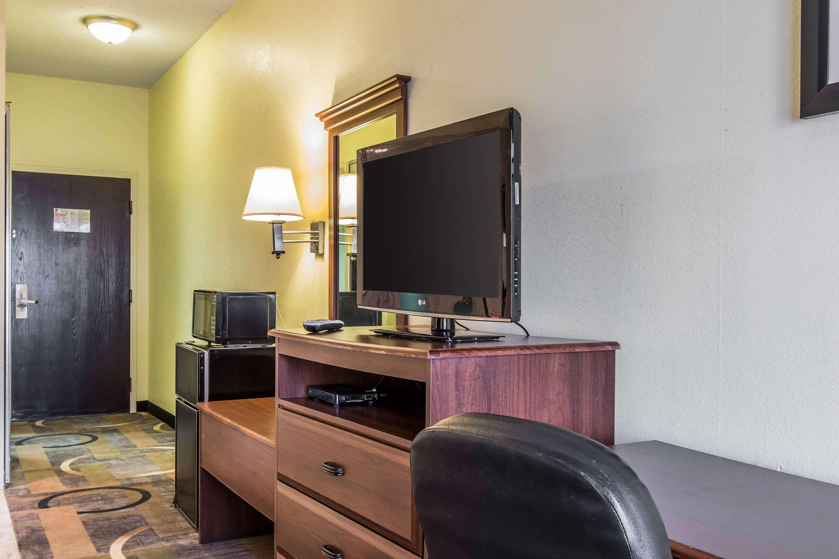 Quality Inn & Suites Memphis East Ngoại thất bức ảnh